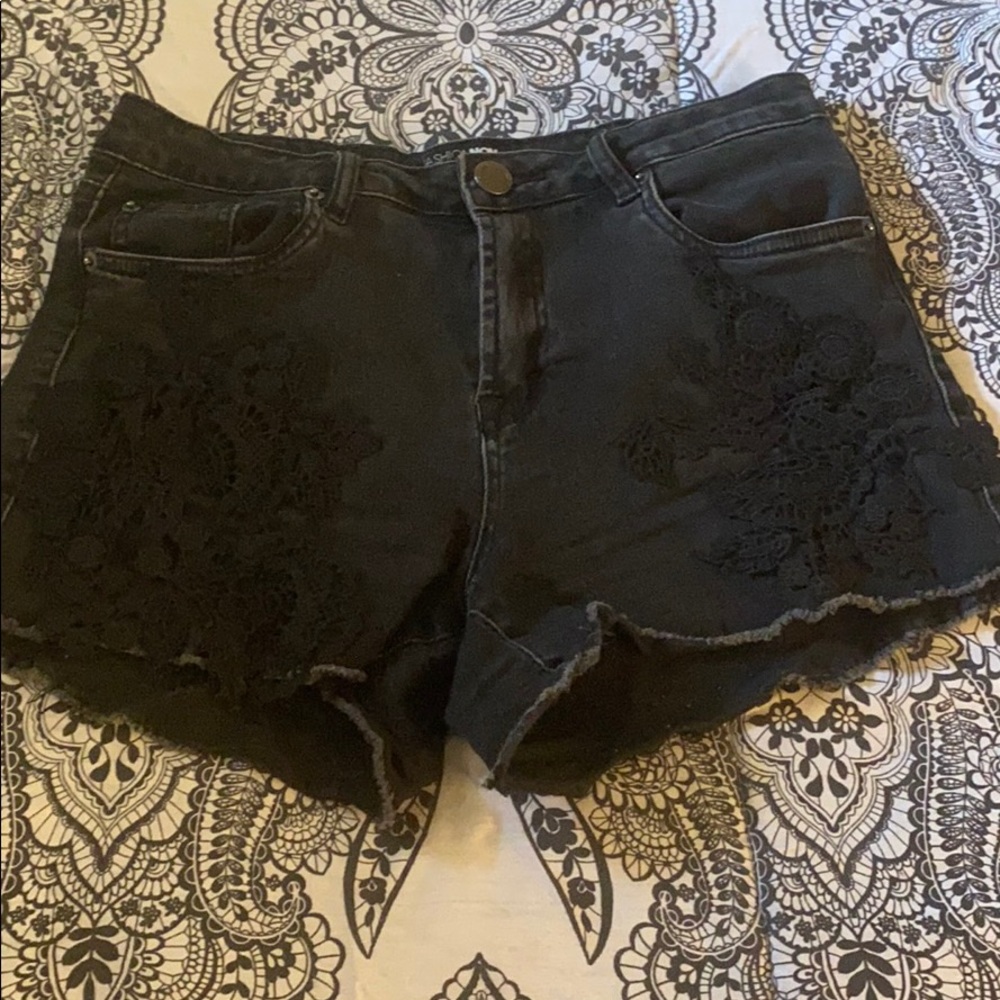 Black fashion nova summer shorts